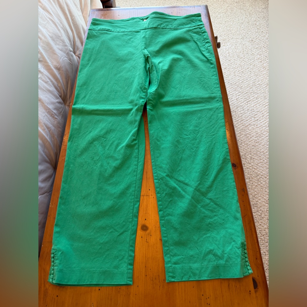 Crown & Ivy Lush Green Trousers